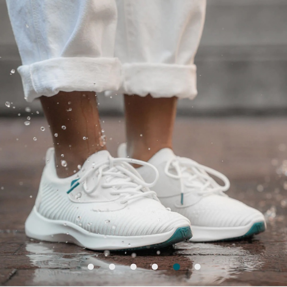 100% WATERPROOF
Everyday Move